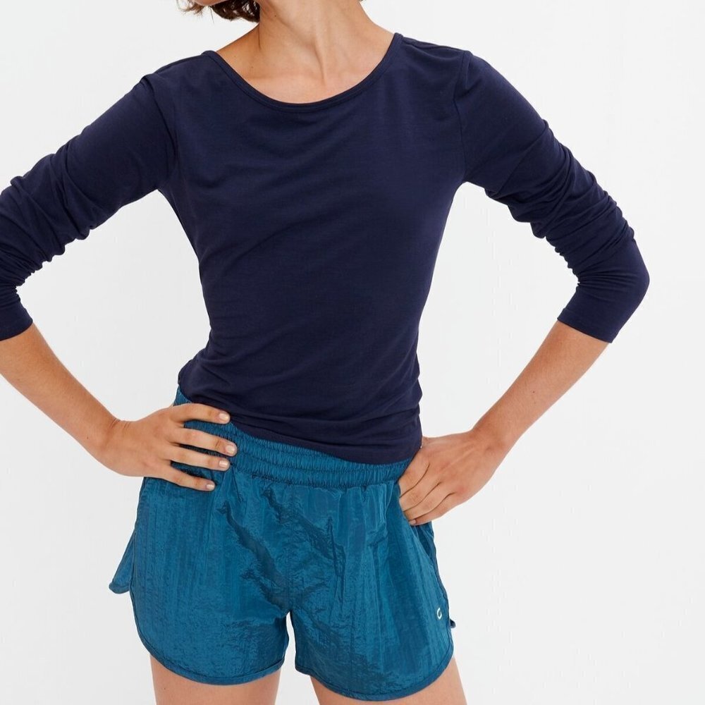 Gap Gapfit Breathe Woman's Open Back Twist T Shirt Long Sleeve NAVY Size XL Tall